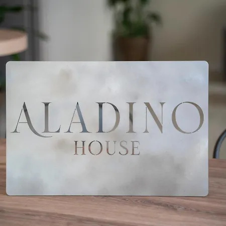 Aladino House Apartamento *